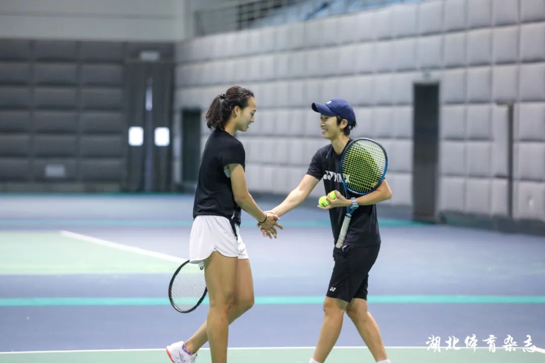 莫兰特22分灰熊胜爵士 三球34+11黄蜂逆转火箭.