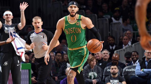 他在赛场上 他在赛场上