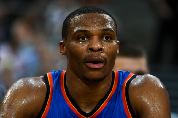 拭目以待 拭目以待