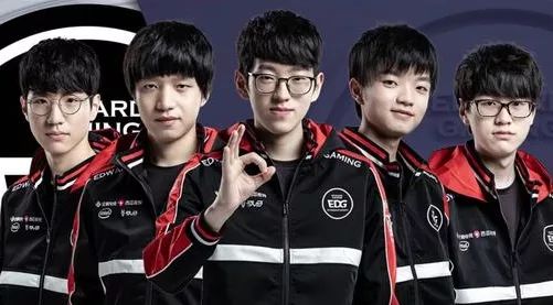 队的紧密合 队的紧密合