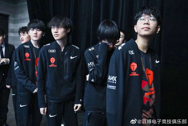 他们勇敢地 他们勇敢地