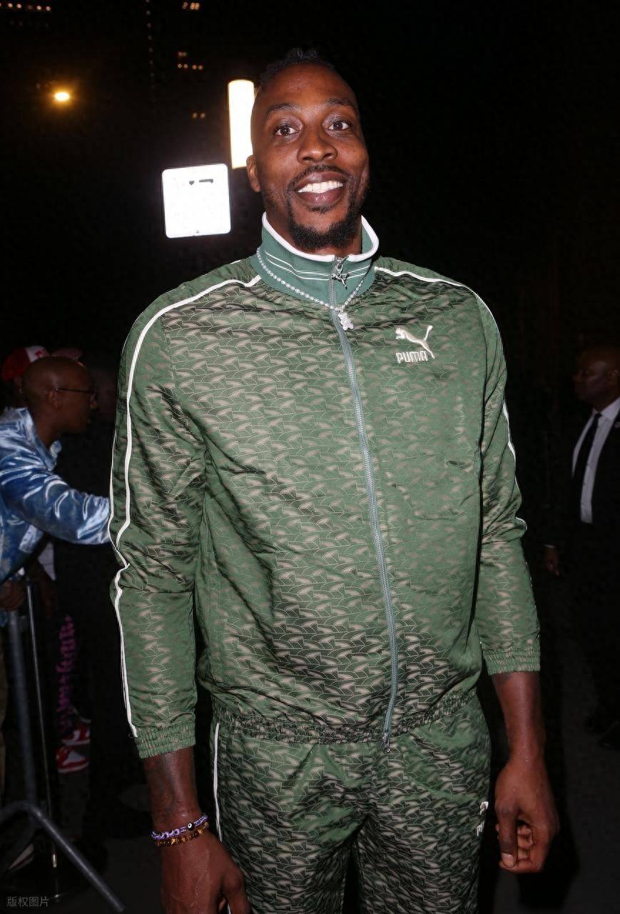 飞球越过三 飞球越过三