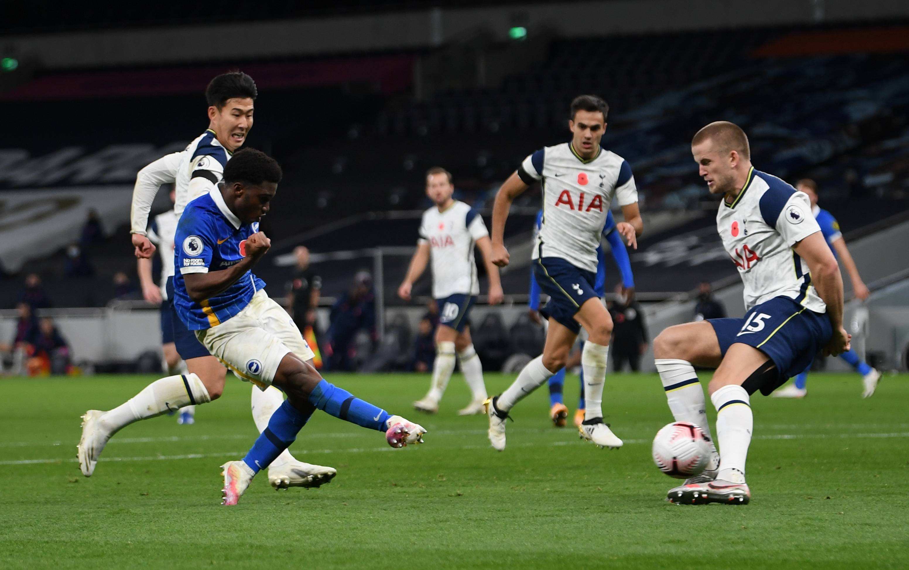 呈阶梯式增 呈阶梯式增